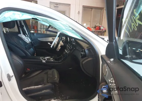 2016 Mercedes-Benz C 450 Amg 4Matic z USA, uszkodzony, nr VIN 55SWF6EB2GU112265